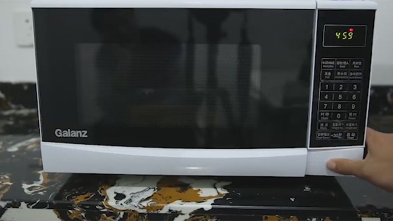 Aluminum Container Used in Microwave Oven